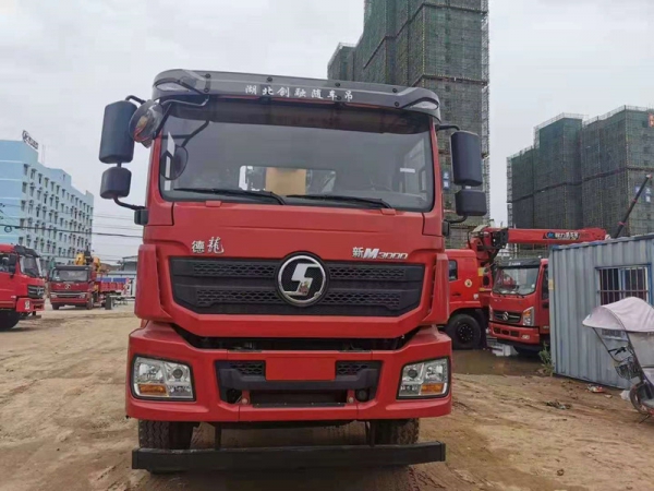 陜汽德龍前四后八 隨車吊