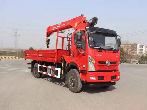 東風(fēng)暢行D1單橋 隨車吊