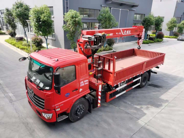 東風(fēng)暢行D3 單橋隨車吊