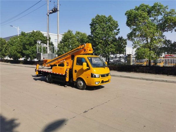 東風途逸16米高空作業(yè)車