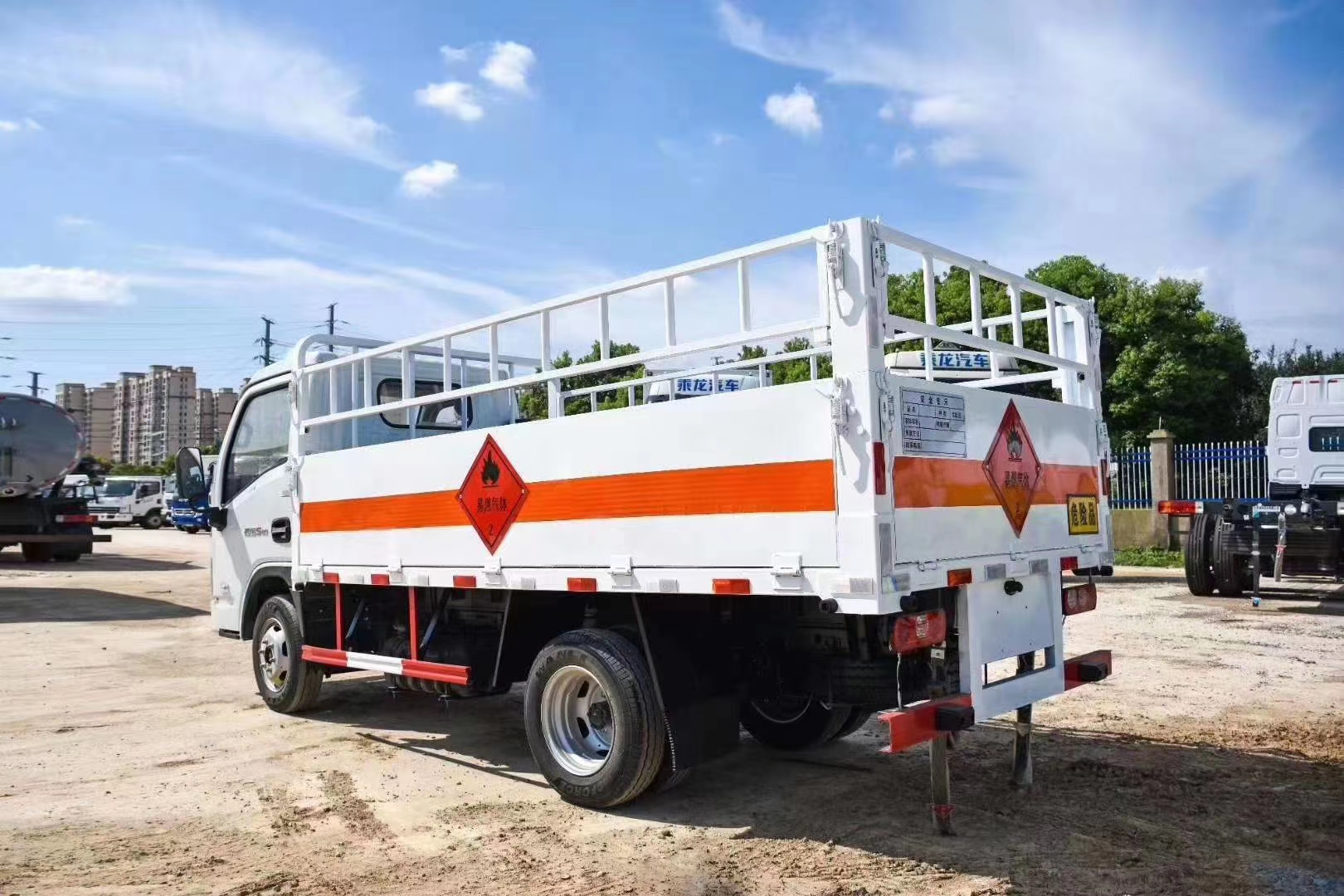 躍進(jìn) 柴油氣瓶運輸車